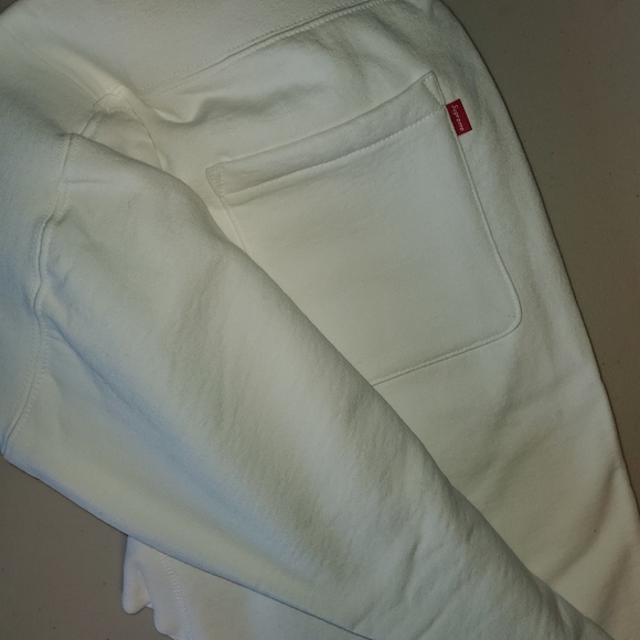 Supreme S Logo Sweatpants (FW20) - Picture 2 of 5